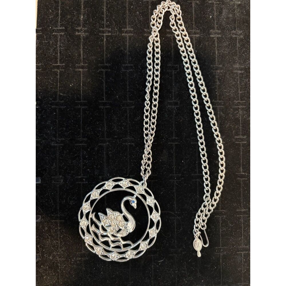 Vintage 1970s Sarah Coventry Silver Swan Medallion Statement Necklace EUC